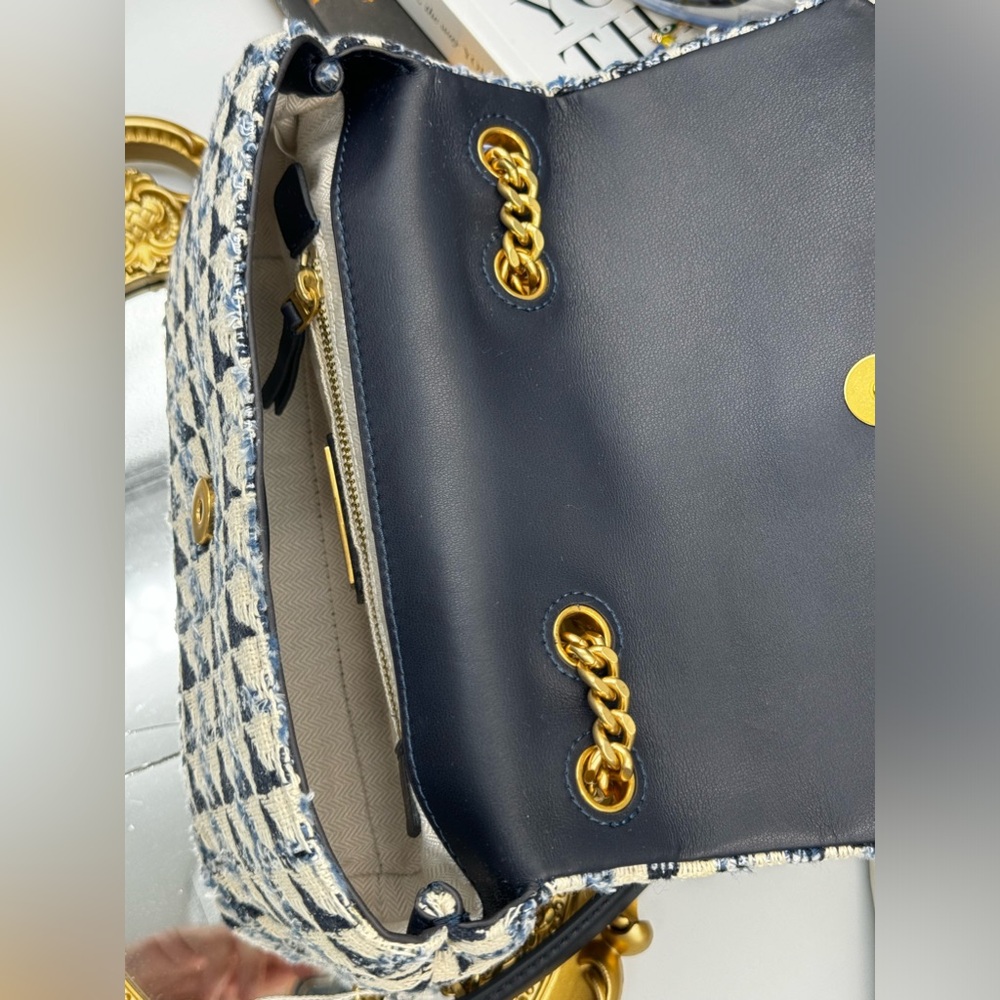 🆕TORY BURCH 🧿 NWT Kira Chevron Tweed Small Convertible Shoulder Bag, Tory Navy - Picture 10 of 14